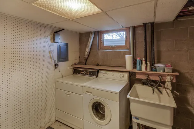 $325,000 | 14867 Lynwood Drive North, Baxter, MN 56425