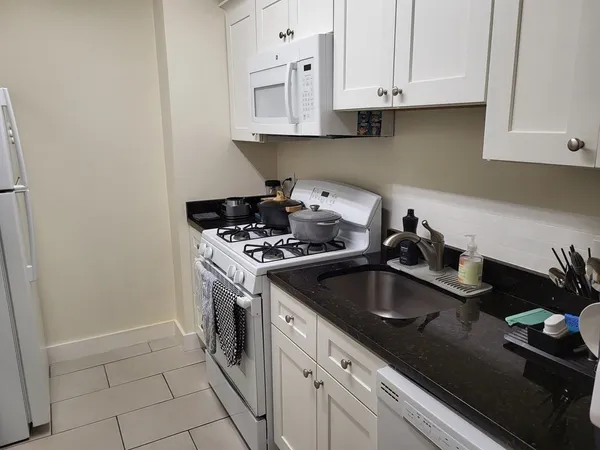 $579,000 | 33 Pond Avenue, Unit 915, Brookline, MA 02445