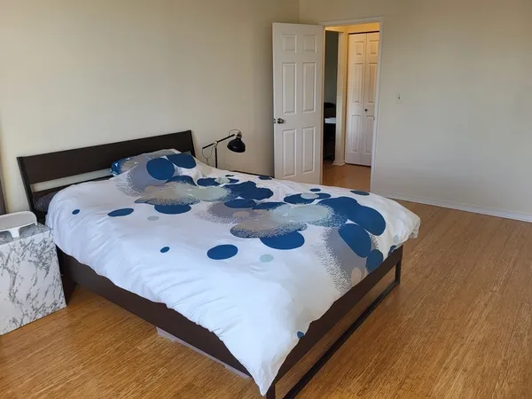 $579,000 | 33 Pond Avenue, Unit 915, Brookline, MA 02445