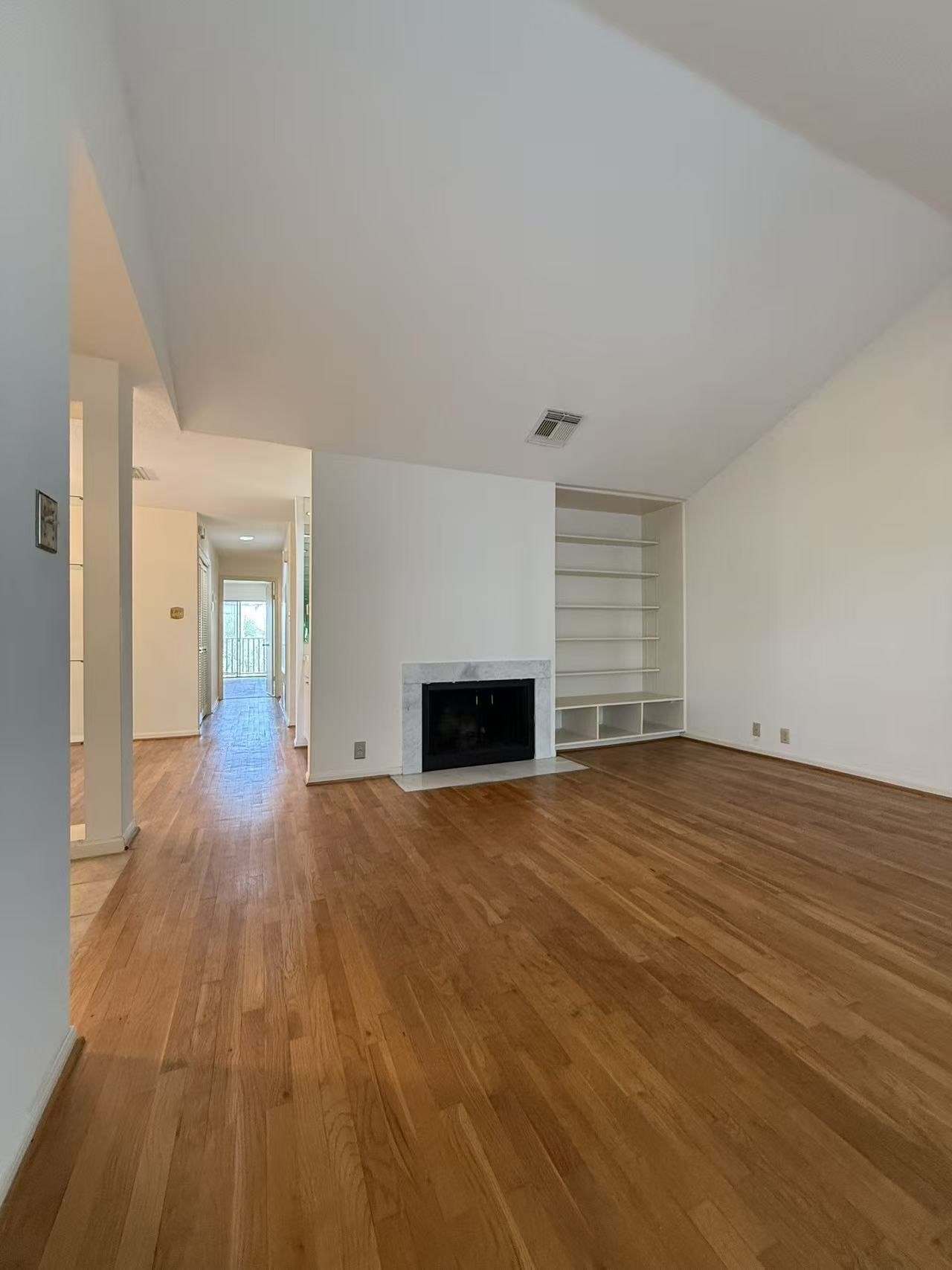 2829 Timmons Lane, Unit 176 Houston, TX 77027 - Photo 13 of 23