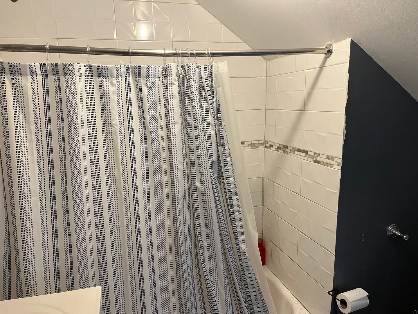 913 Superior Street Aurora, IL 60505 - Photo 8 of 18