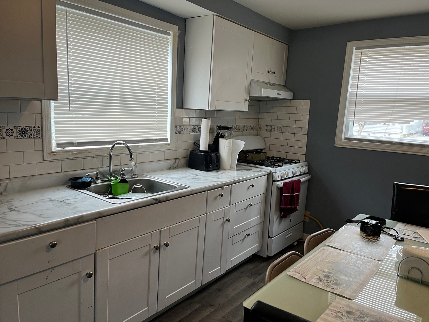 913 Superior Street Aurora, IL 60505 - Photo 10 of 18