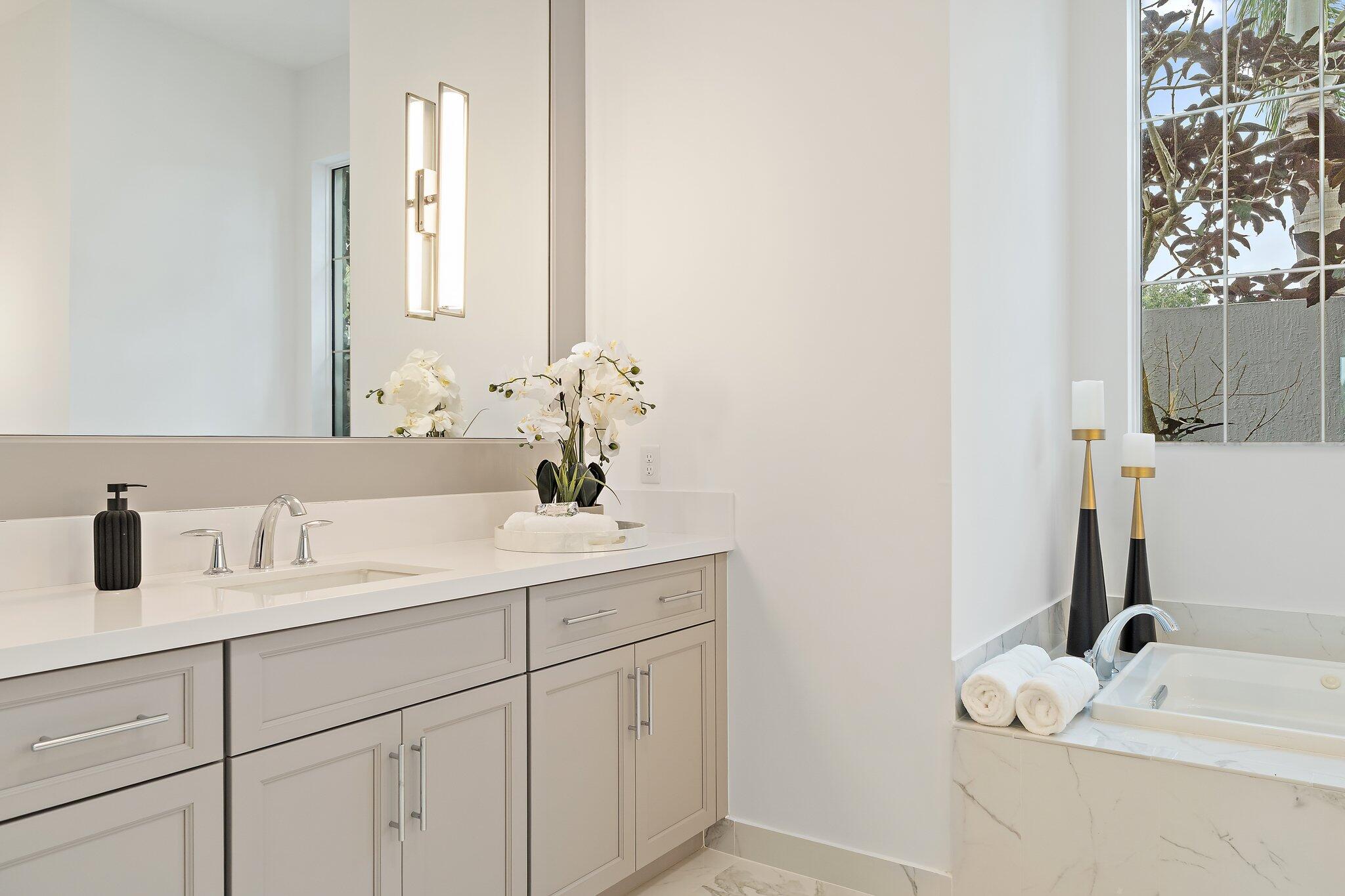 187 Elena Court Jupiter, FL 33478 - Photo 22 of 105 IMG_1527