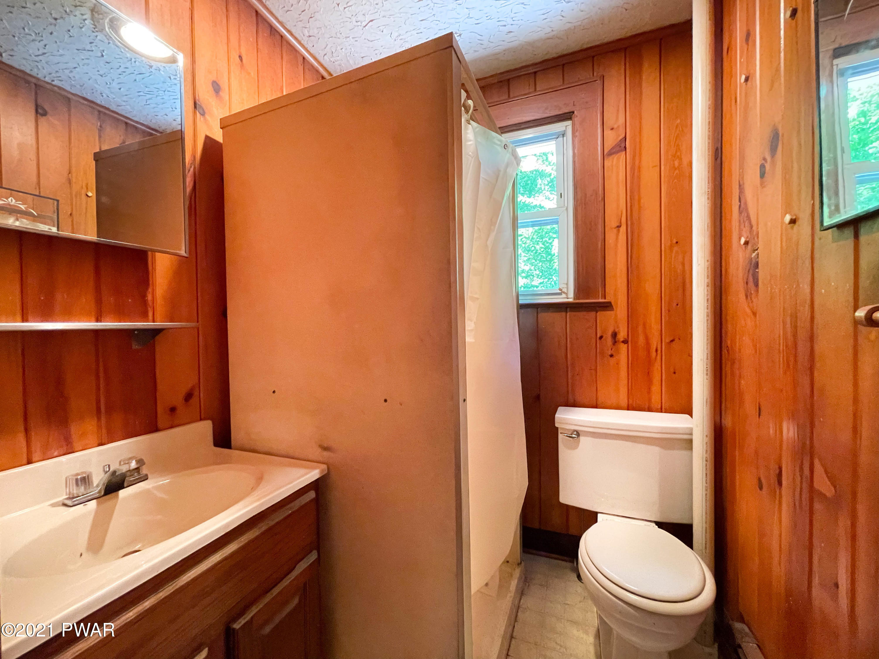 120 Bee Hollow Road Shohola, PA 18458 - Photo 25 of 38