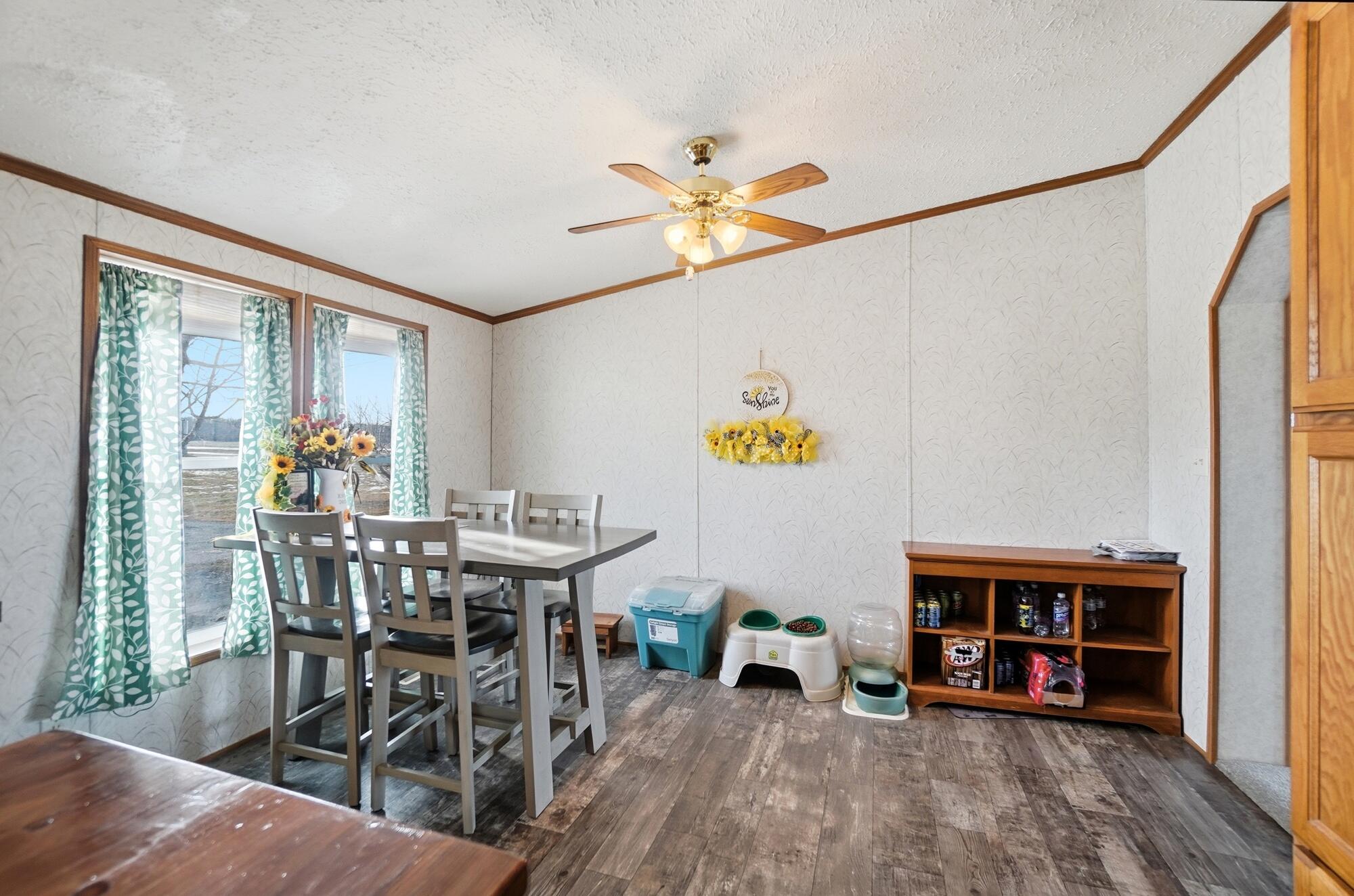 20228 Fairmount Road Wapakoneta, OH 45895 - Photo 13 of 45 064