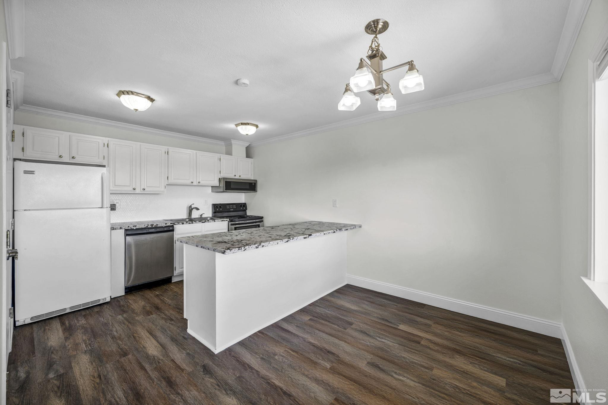 3045 Cashill Boulevard Reno, NV 89509 - Photo 5 of 27 Photo 5