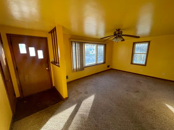 $136,000 | 492 Cottage Grove Avenue, Green Bay, WI 54304