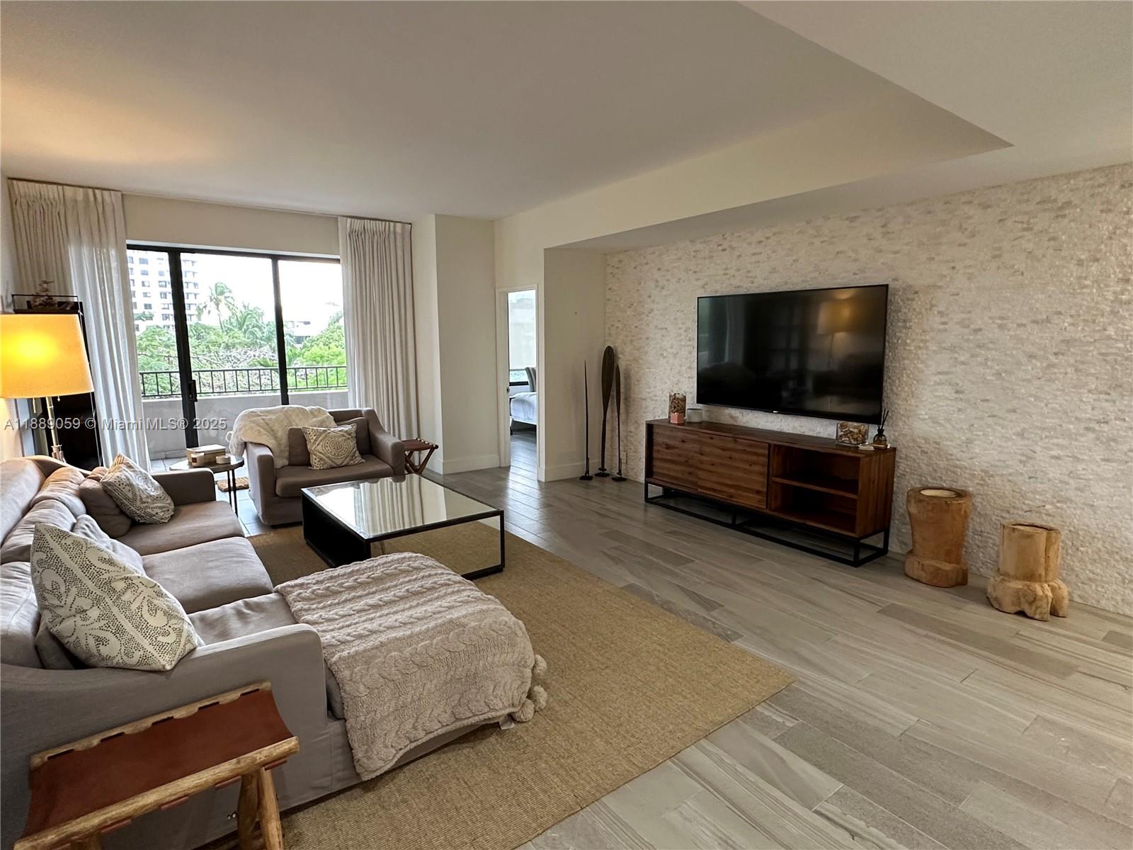 201 Crandon Boulevard, Unit 302 Key Biscayne, FL 33149 - Photo 5 of 12