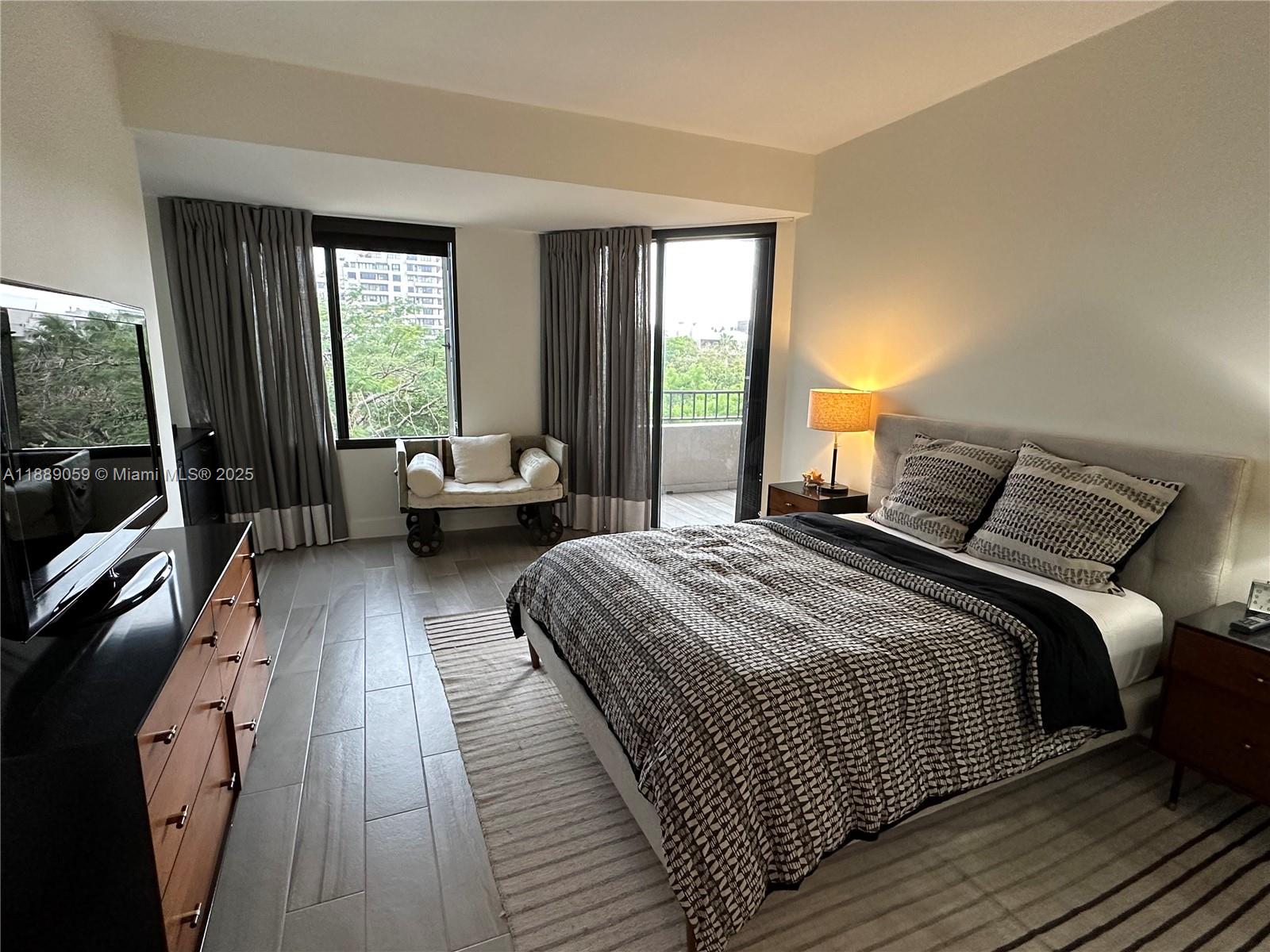 201 Crandon Boulevard, Unit 302 Key Biscayne, FL 33149 - Photo 9 of 12