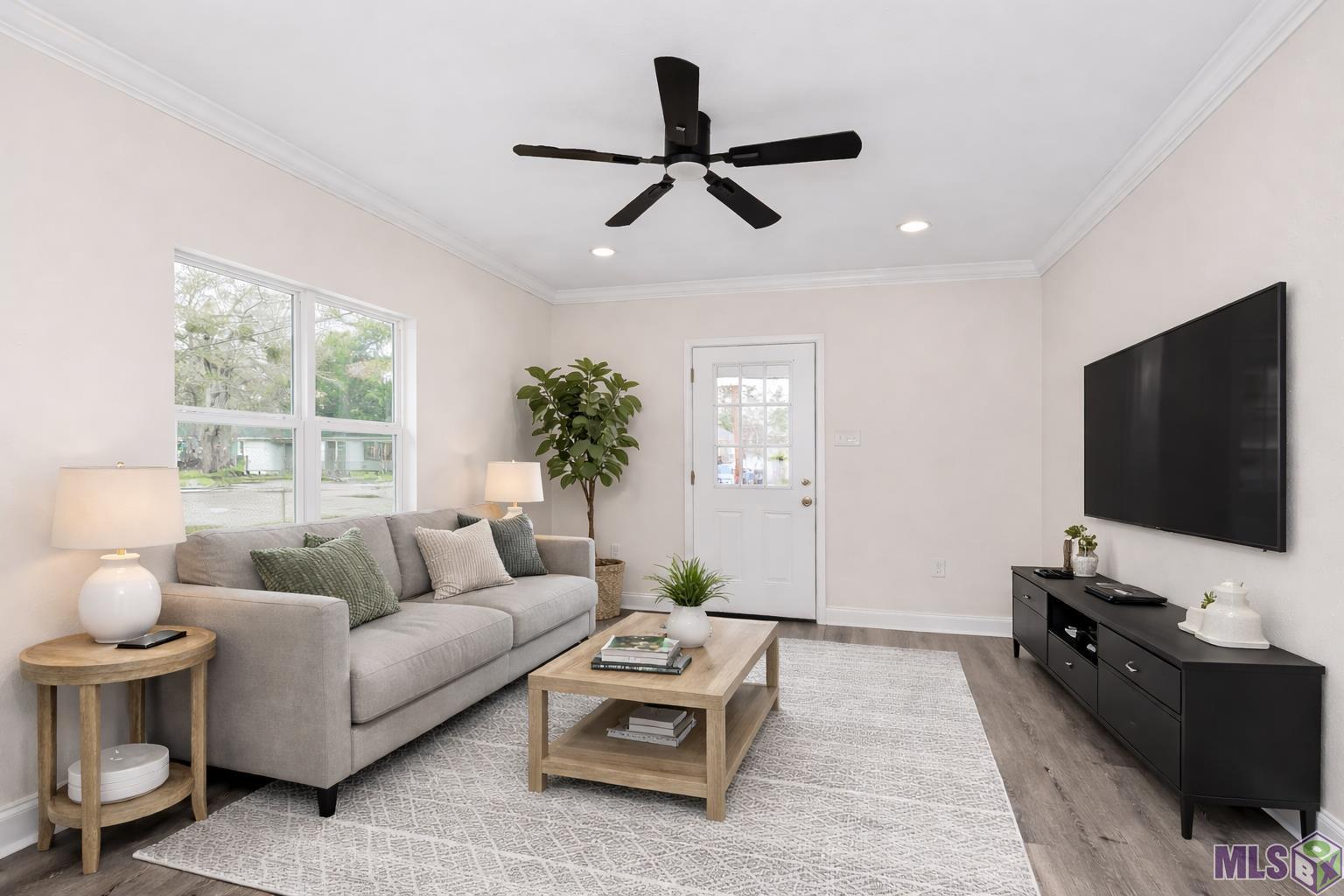 4784 Sycamore Street Baton Rouge, LA 70805 - Photo 7 of 13 Den staged