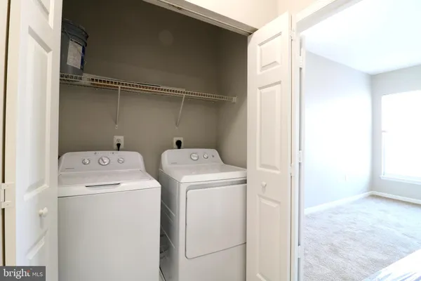 $1,900 | 5117 E Travis Edward Way, Unit 5117E, Centreville, VA 20120