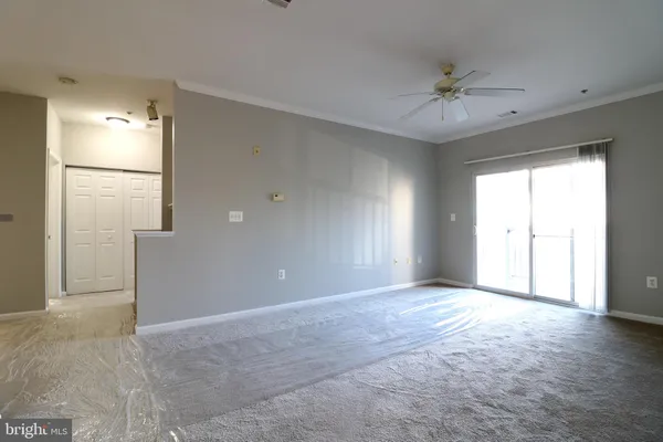 $1,900 | 5117 E Travis Edward Way, Unit 5117E, Centreville, VA 20120