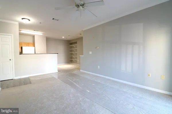 $1,900 | 5117 E Travis Edward Way, Unit 5117E, Centreville, VA 20120