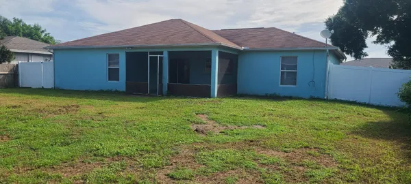 $2,250 | 1632 Southeast Chello Lane, Port St. Lucie, FL 34983
