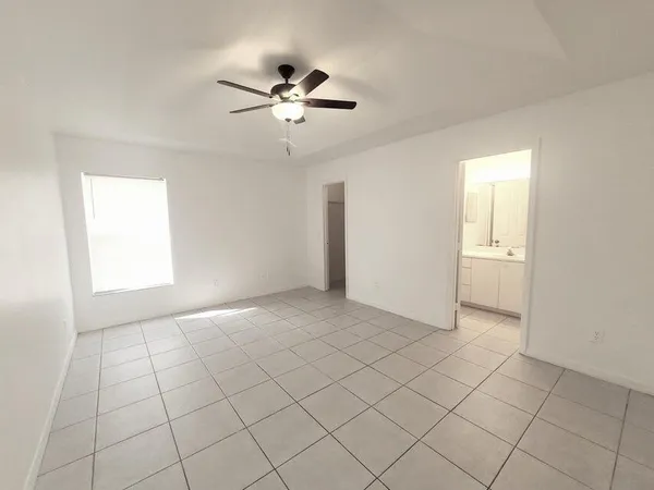 $2,250 | 1632 Southeast Chello Lane, Port St. Lucie, FL 34983