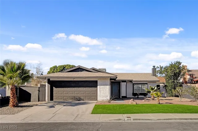 $1,995 | 4012 North Mira Lane, Las Vegas, NV 89108