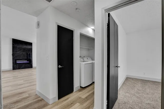 $1,995 | 4012 North Mira Lane, Las Vegas, NV 89108