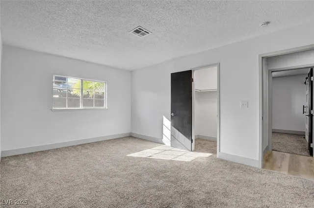 $1,995 | 4012 North Mira Lane, Las Vegas, NV 89108