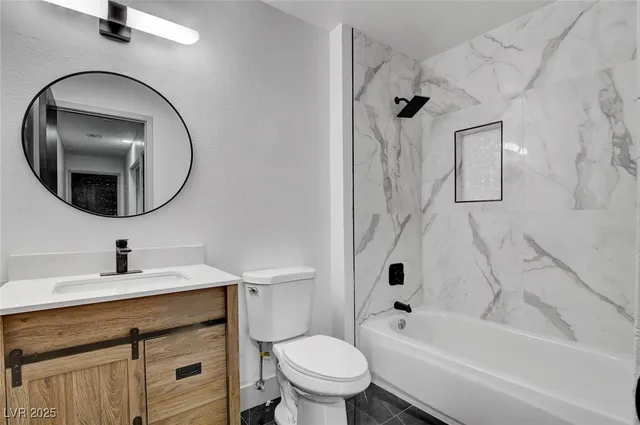 $1,995 | 4012 North Mira Lane, Las Vegas, NV 89108