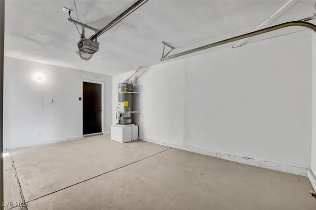 $1,995 | 4012 North Mira Lane, Las Vegas, NV 89108