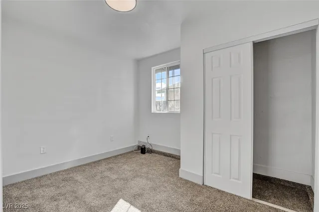 $1,995 | 4012 North Mira Lane, Las Vegas, NV 89108