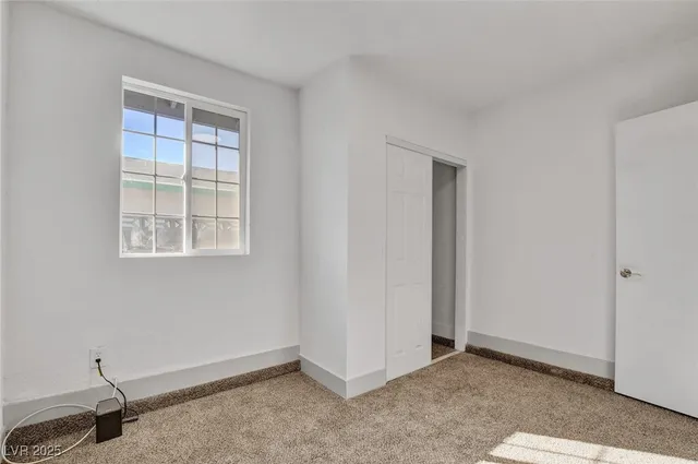 $1,995 | 4012 North Mira Lane, Las Vegas, NV 89108