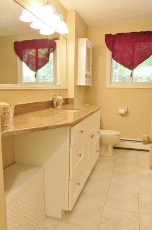 21 Stowe Road Grafton, MA 01519 - Photo 12 of 30 Gallery Image 12