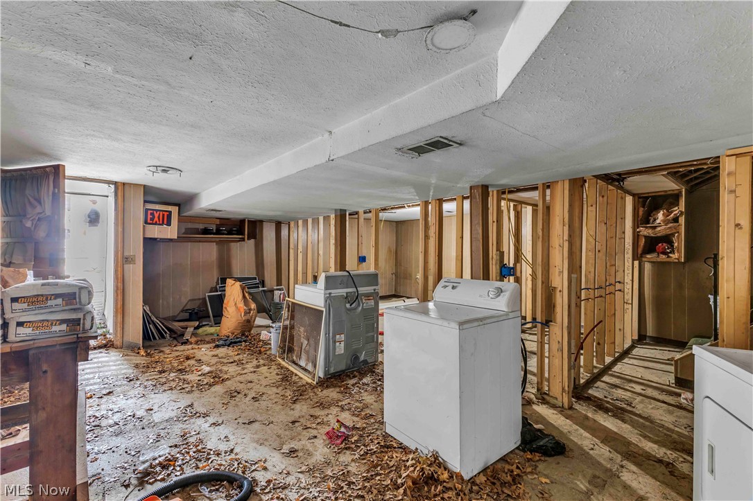 4438 Pearl Road Cleveland, OH 44109 - Photo 46 of 50