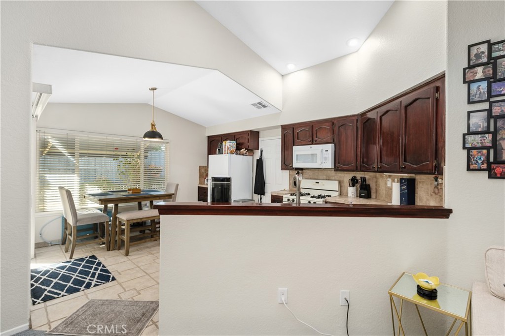 22600 Country Gate Road Moreno Valley, CA 92557 - Photo 12 of 30