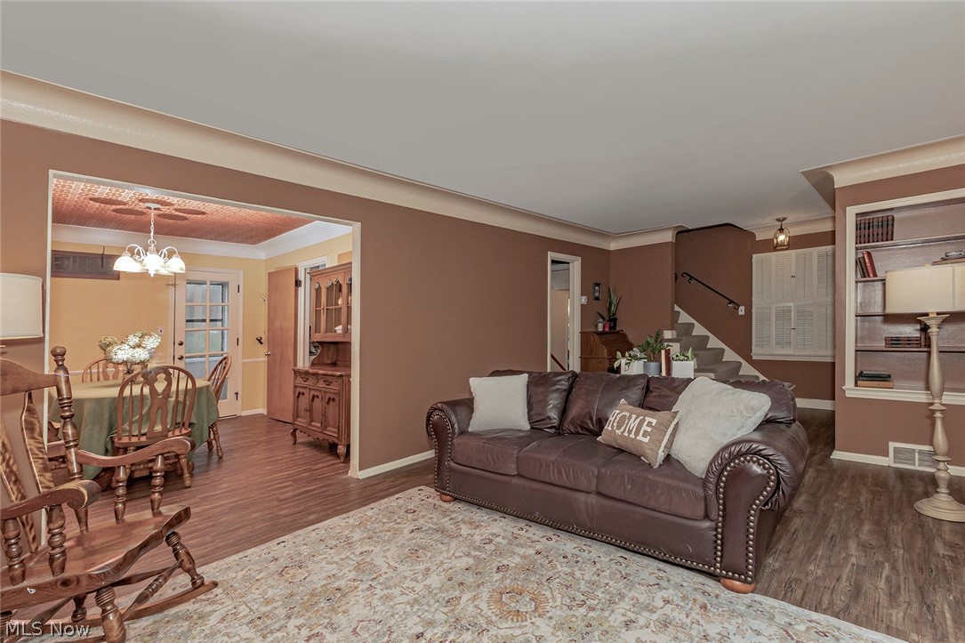 3637 Strandhill Road Shaker Heights, OH 44122 - Photo 11 of 38 Gallery Image 11