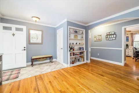 $689,988 | 9 North Court, Bayville, NY 11709