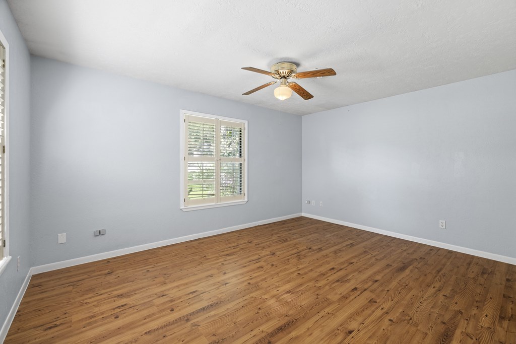 20 Oak Haven Road Fredericksburg, TX 78624 - Photo 18 of 27 GUEST BEDROOM 1