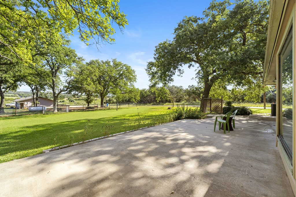 20 Oak Haven Road Fredericksburg, TX 78624 - Photo 24 of 27 PATIO
