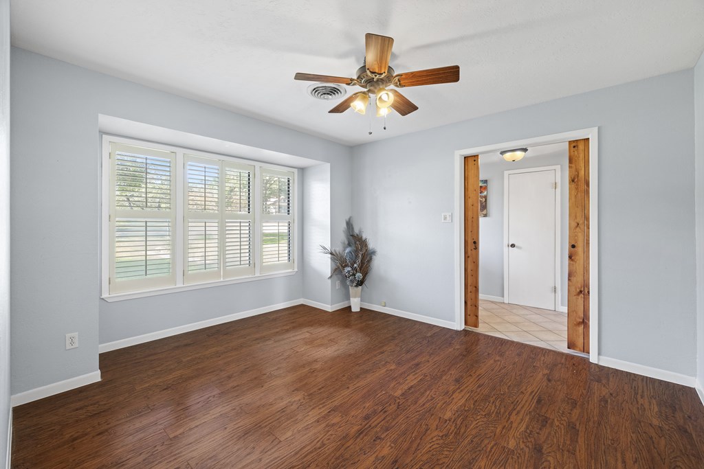 20 Oak Haven Road Fredericksburg, TX 78624 - Photo 6 of 27 FORMAL DINING ROOM OR OFFICE