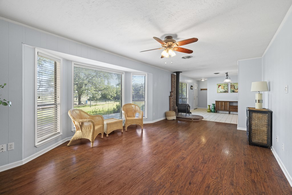 20 Oak Haven Road Fredericksburg, TX 78624 - Photo 7 of 27 LIVING ROOM