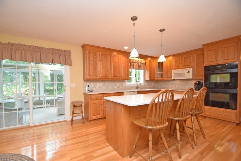 42 Miscoe Road Mendon, MA 01756 - Photo 3 of 23 Gallery Image 3