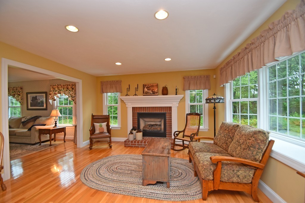 42 Miscoe Road Mendon, MA 01756 - Photo 7 of 23 Gallery Image 7