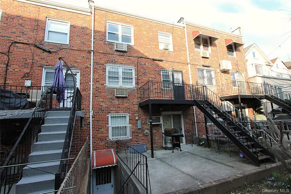 $1,645,000 | 58-18 84th Place | Maspeth