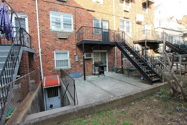 $1,645,000 | 58-18 84th Place | Maspeth