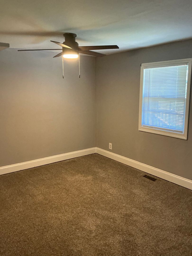 1550 Old Dover Road Clarksville, TN 37042 - Photo 16 of 19