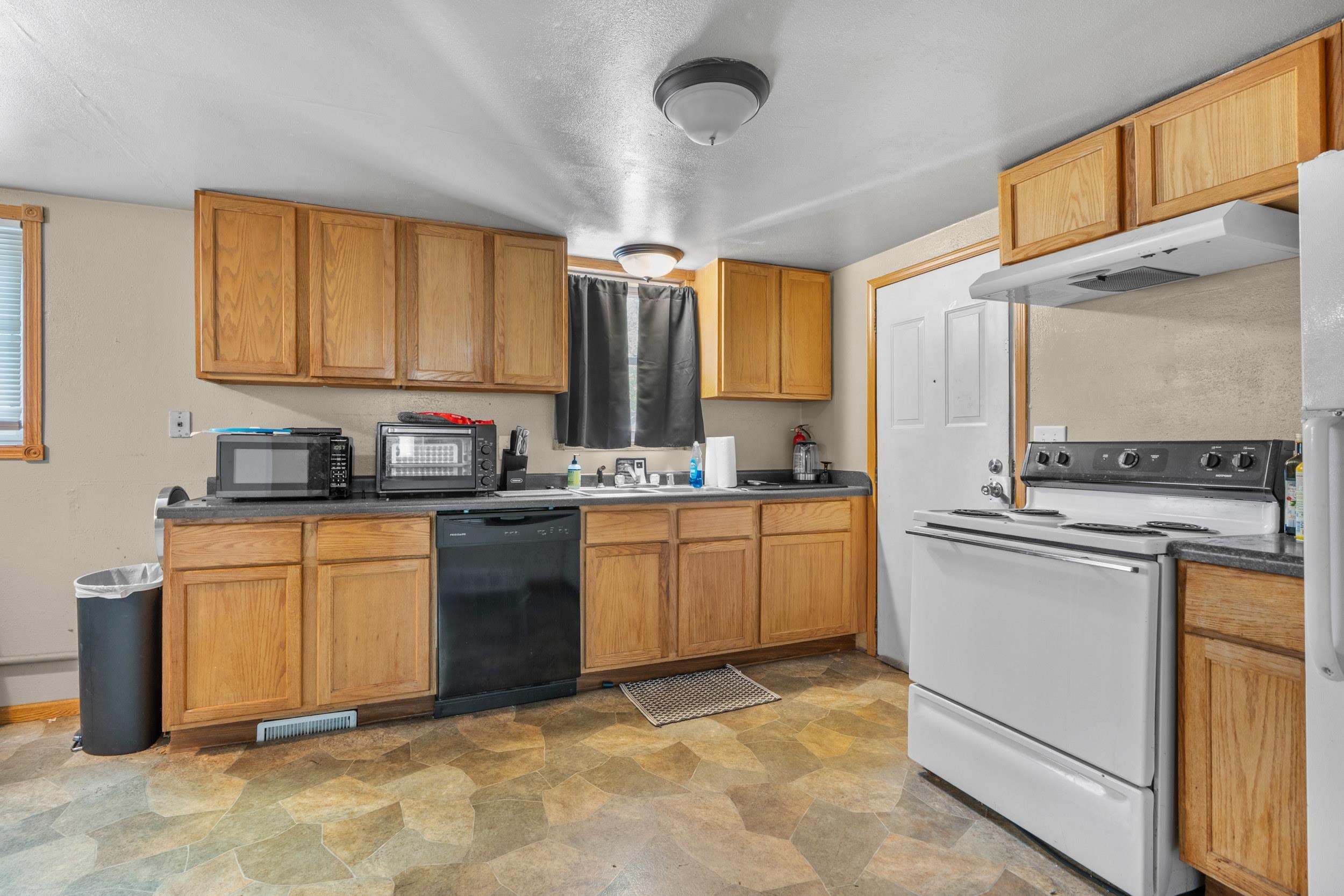 1427 West College Avenue Appleton, WI 54914 - Photo 21 of 51