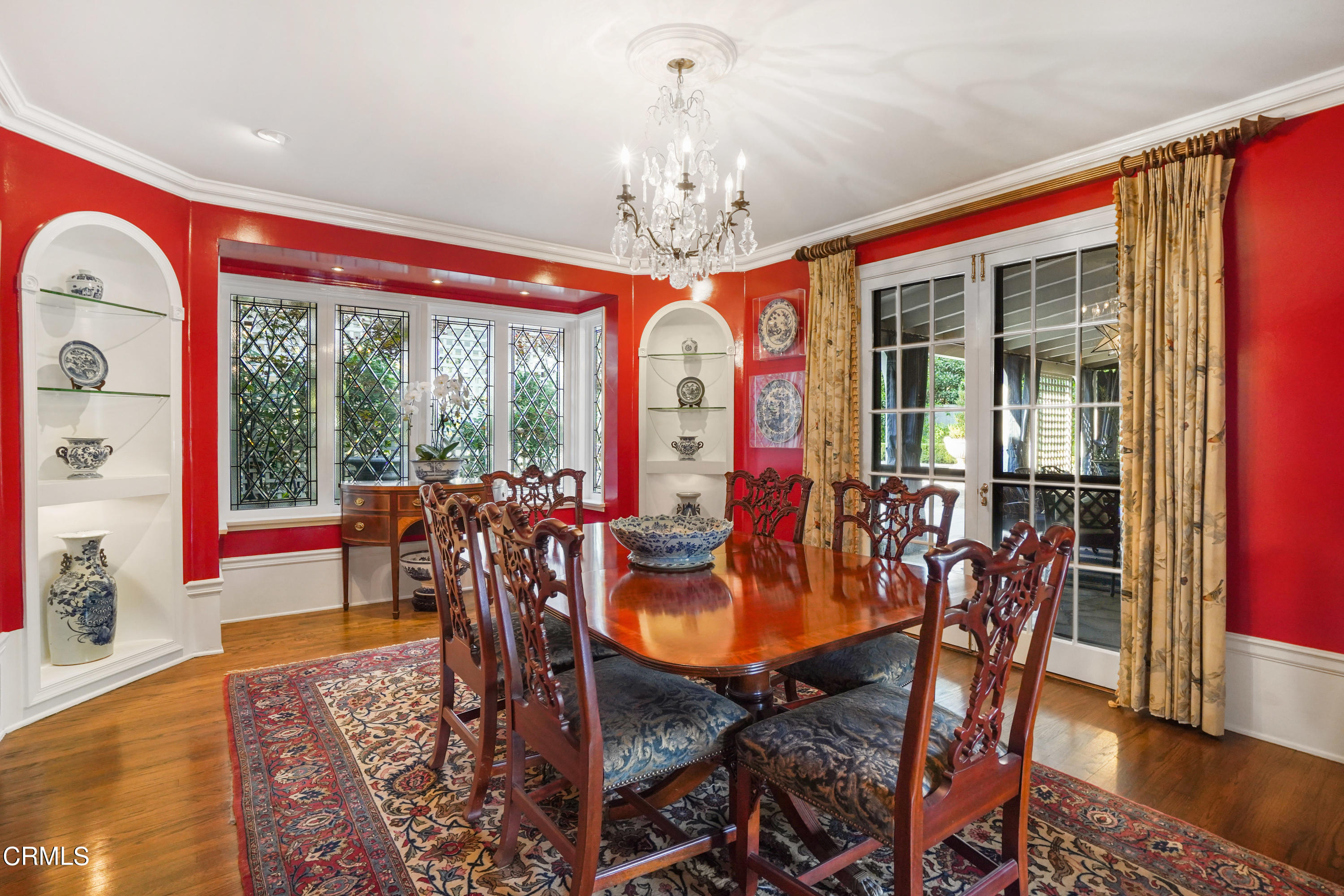 512 Arroyo Square South Pasadena, CA 91030 - Photo 12 of 55 a view of a dining room with furniture window and wooden floor