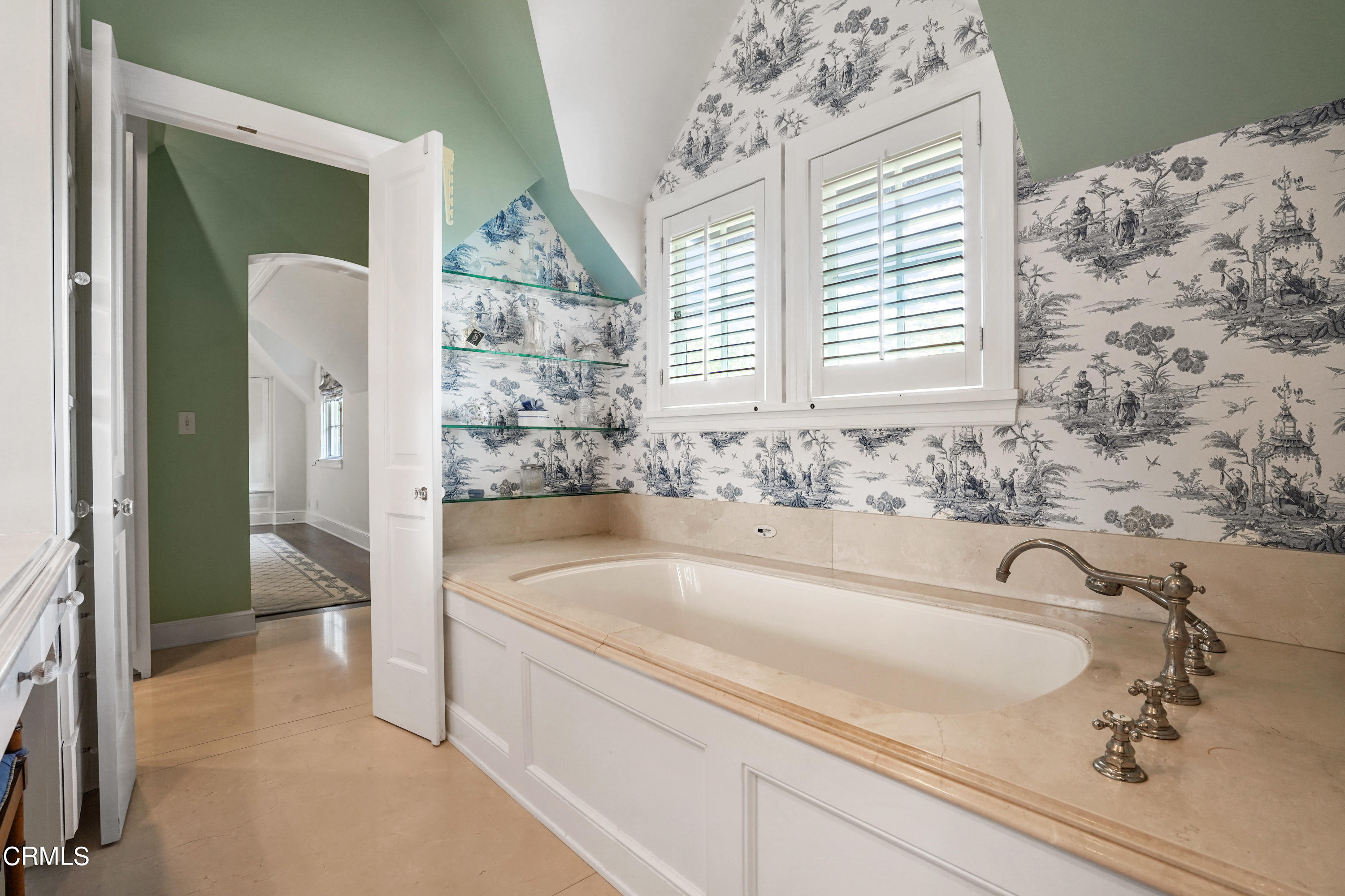 512 Arroyo Square South Pasadena, CA 91030 - Photo 32 of 55 a bathroom with a bathtub and a sink