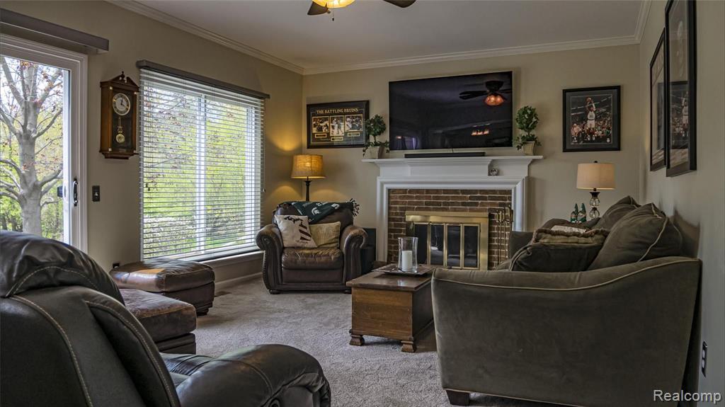 606 Whitney Drive Rochester, MI 48307 - Photo 4 of 24