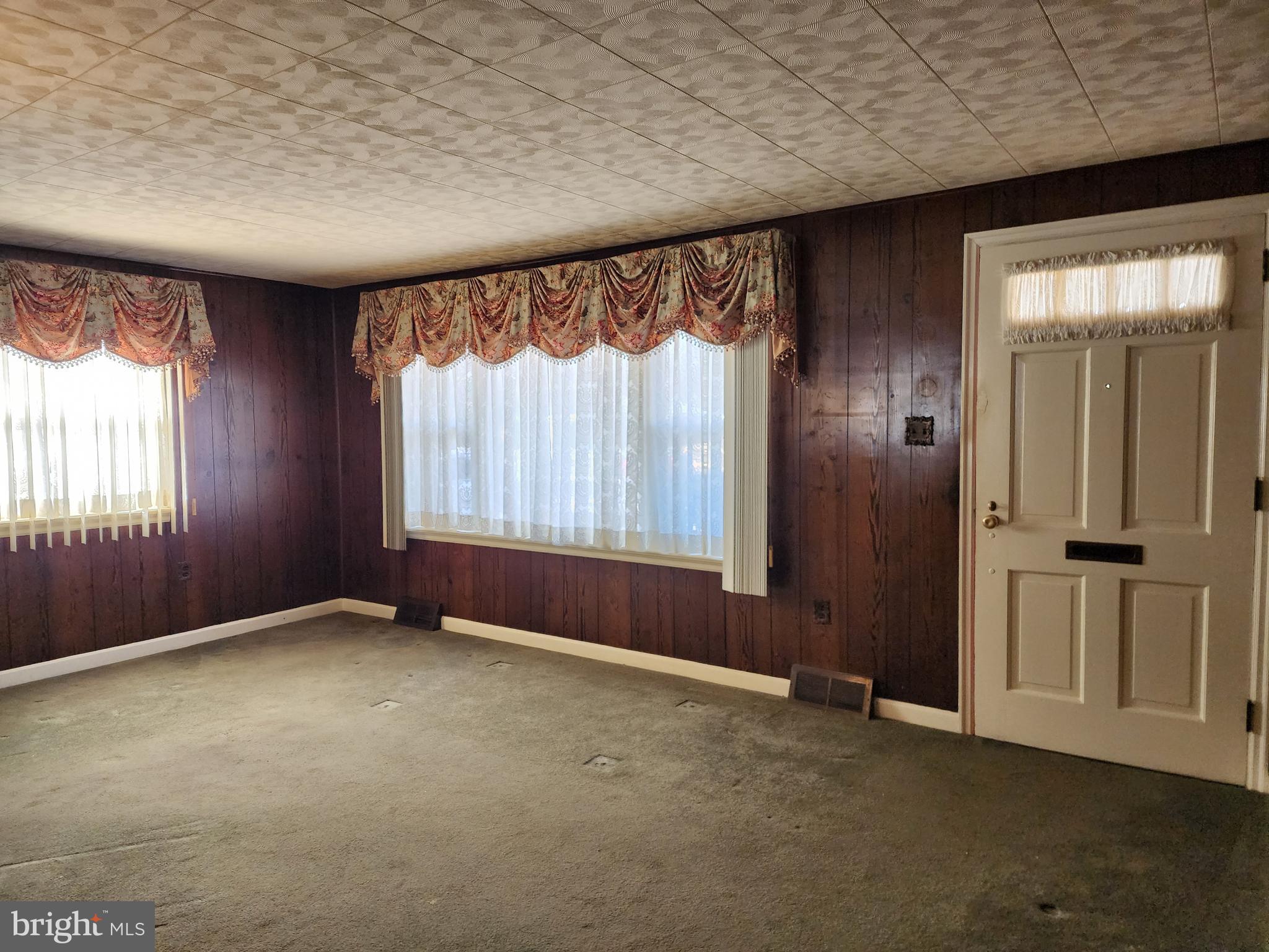 3213 Brookfield Road Harrisburg, PA 17109 - Photo 4 of 18 Gallery Image 4