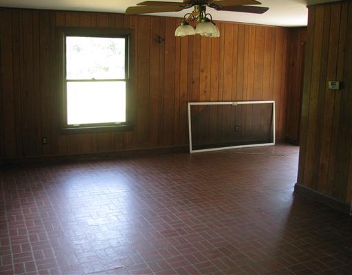 199 Becks Run Road Coraopolis, PA 15108 - Photo 14 of 18 Family Room.