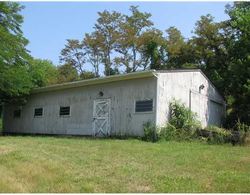 199 Becks Run Road Coraopolis, PA 15108 - Photo 8 of 18 Stable/Barn.