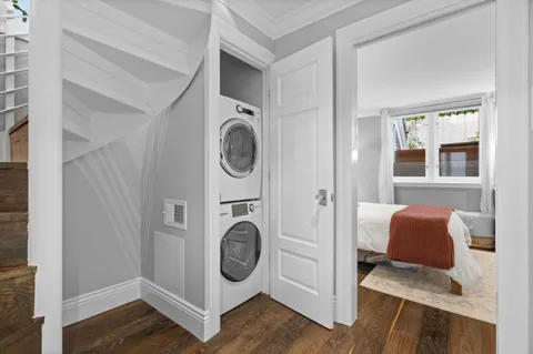 a view of living room washer and dryer