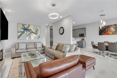 $530,000 | 7648 Oleander Gate Drive, Unit H202, Naples, FL 34109