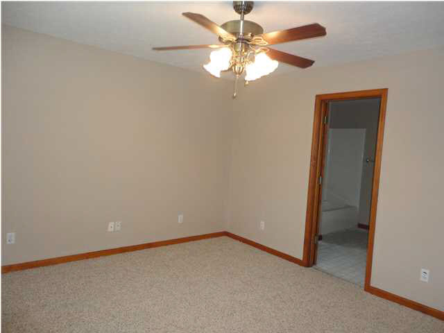 6116 Fitzgerald Road Evansville, IN 47715 - Photo 12 of 23